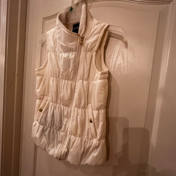 Express White Vest, Size Small, Excellent Condition! - Picture 6 of 9